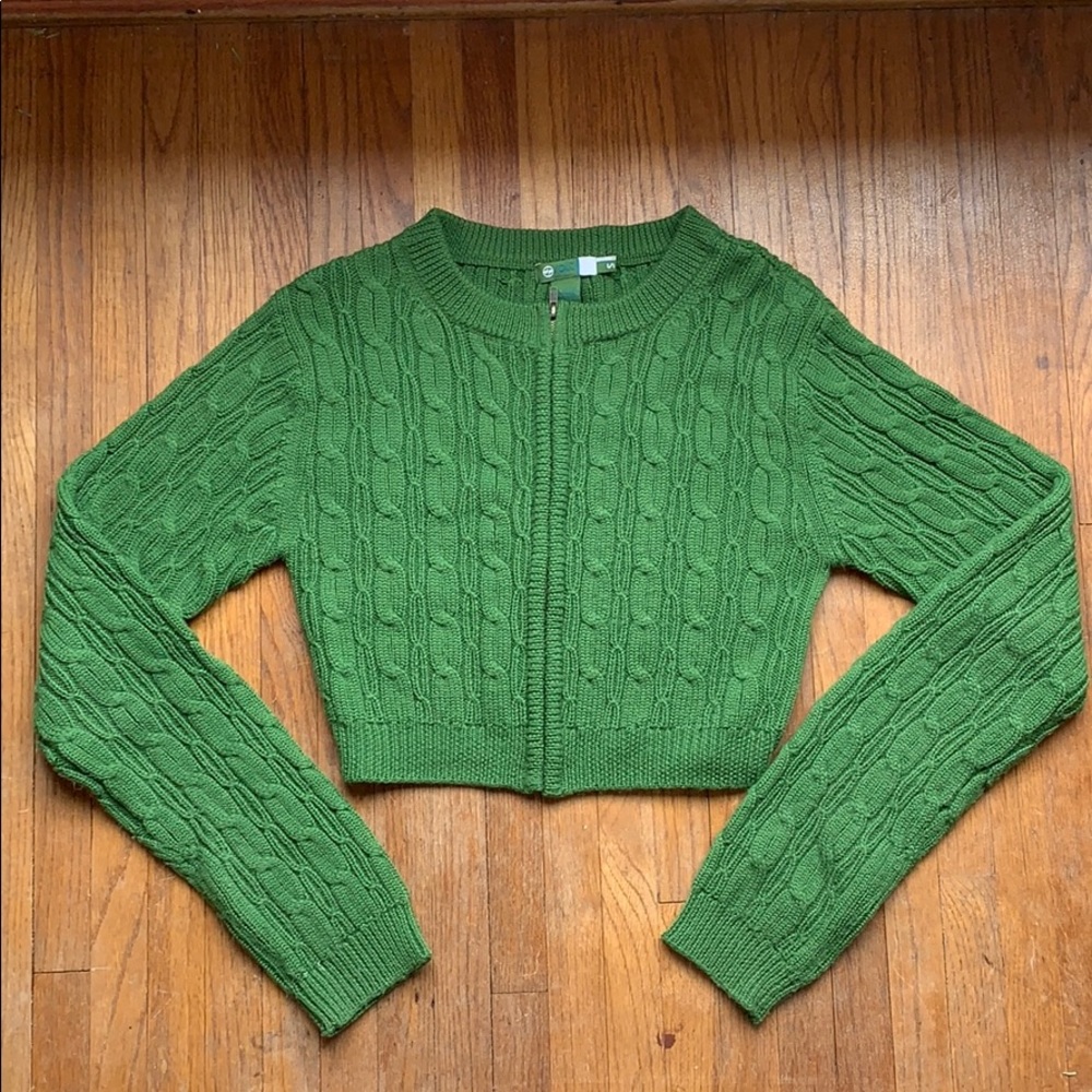 Split green crop cardigan